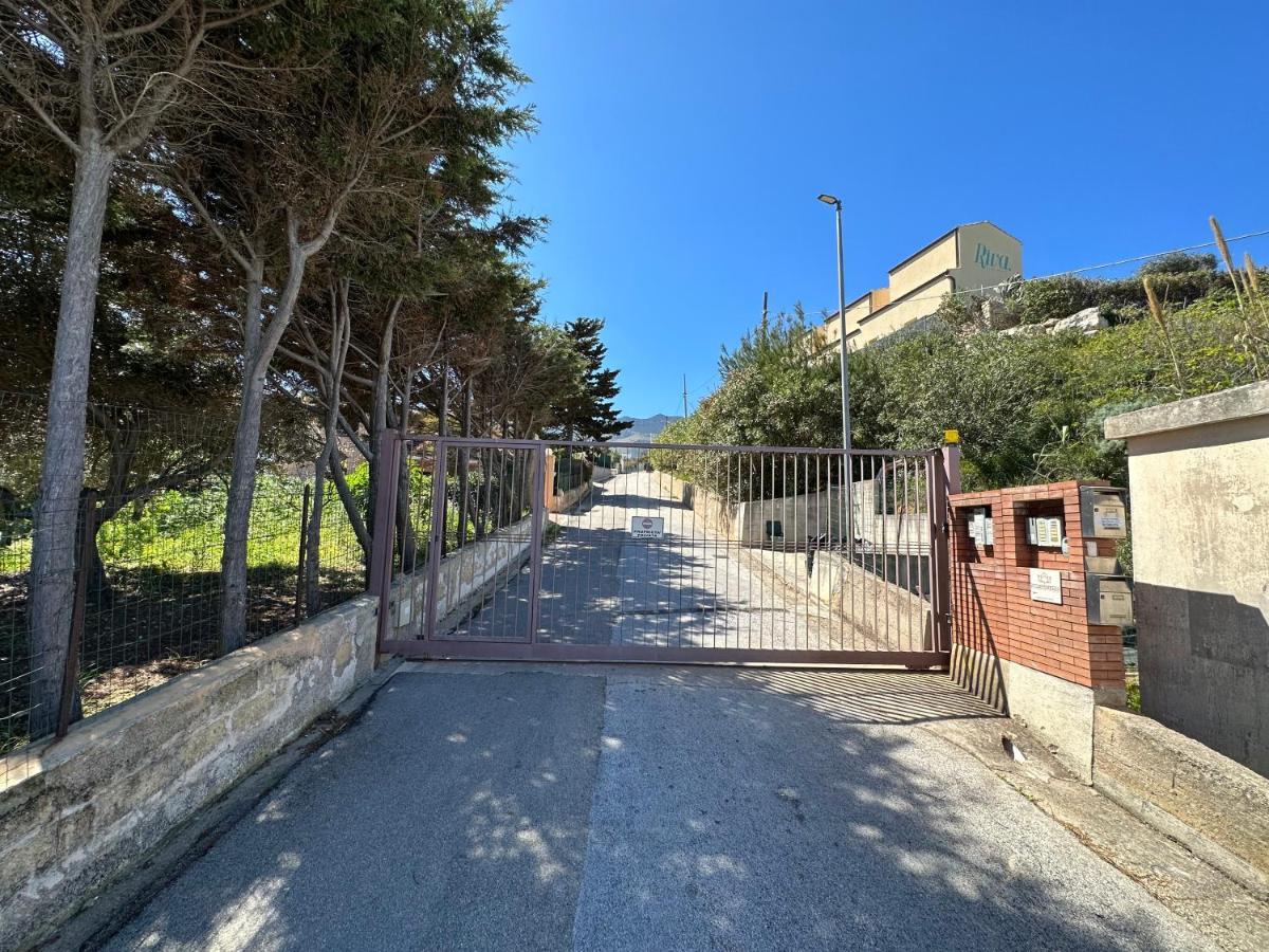 Villa Fiorenza - 100 Mt Dal Mare Кастелламмаре-дель-Гольфо Екстер'єр фото