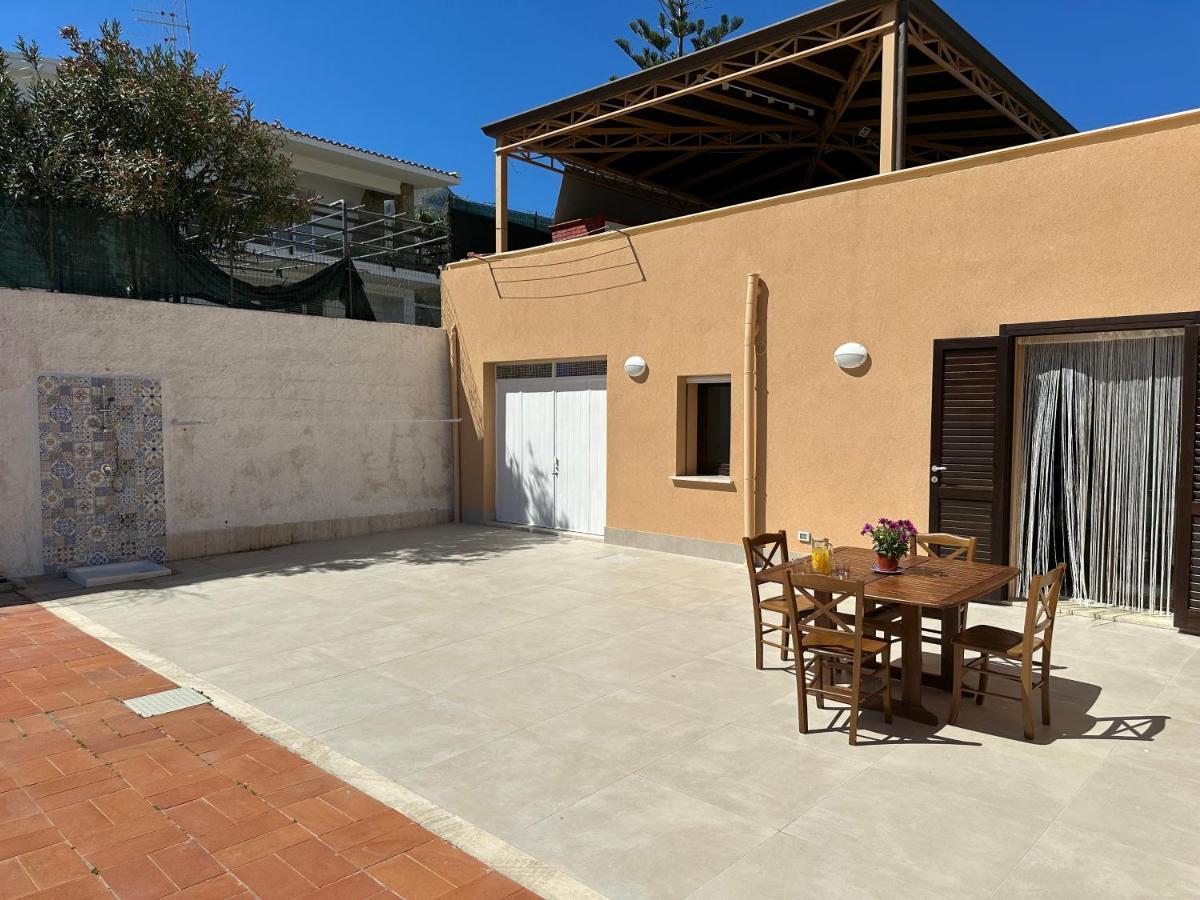 Villa Fiorenza - 100 Mt Dal Mare Кастелламмаре-дель-Гольфо Екстер'єр фото